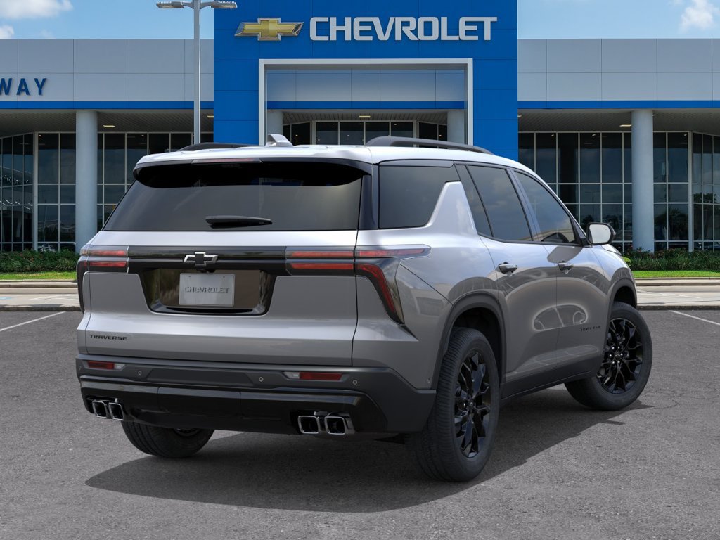 New 2026 Chevrolet Traverse LT w/ Midnight/Sport Edition FWD image 4
