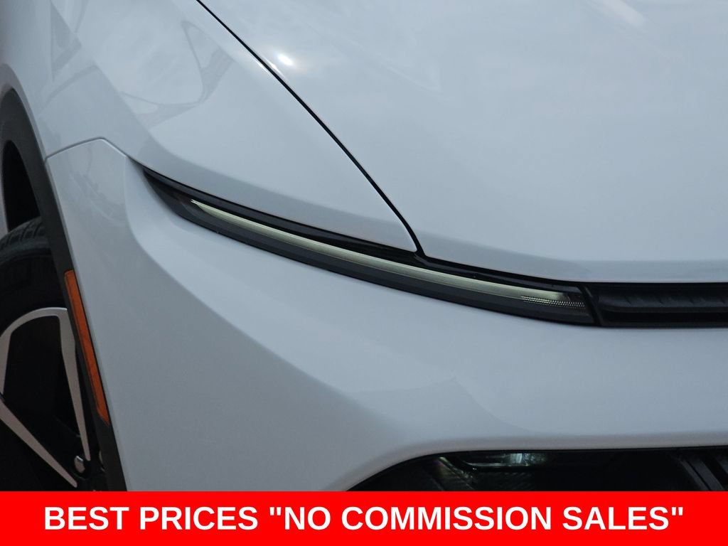 New 2026 Chevrolet Equinox EV LT w/ Comfort Package FWD image 33