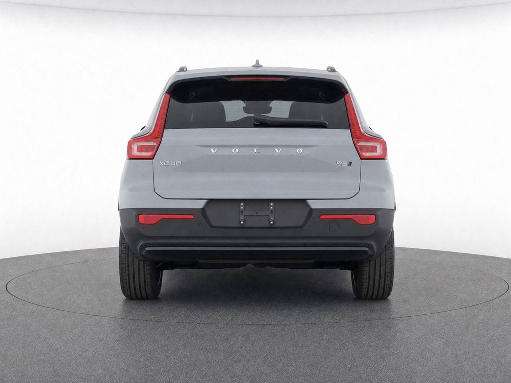 New 2026 Volvo XC40 B5 Plus w/ Climate Package AWD/4WD image 7