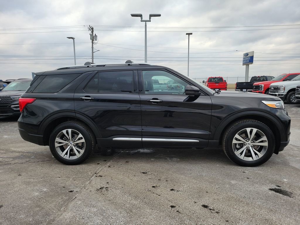 Certified 2020 Ford Explorer Platinum image 3