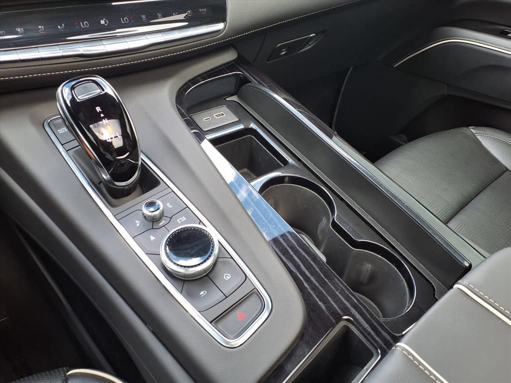 Used 2023 Cadillac Escalade Sport w/ Touring Package RWD image 19