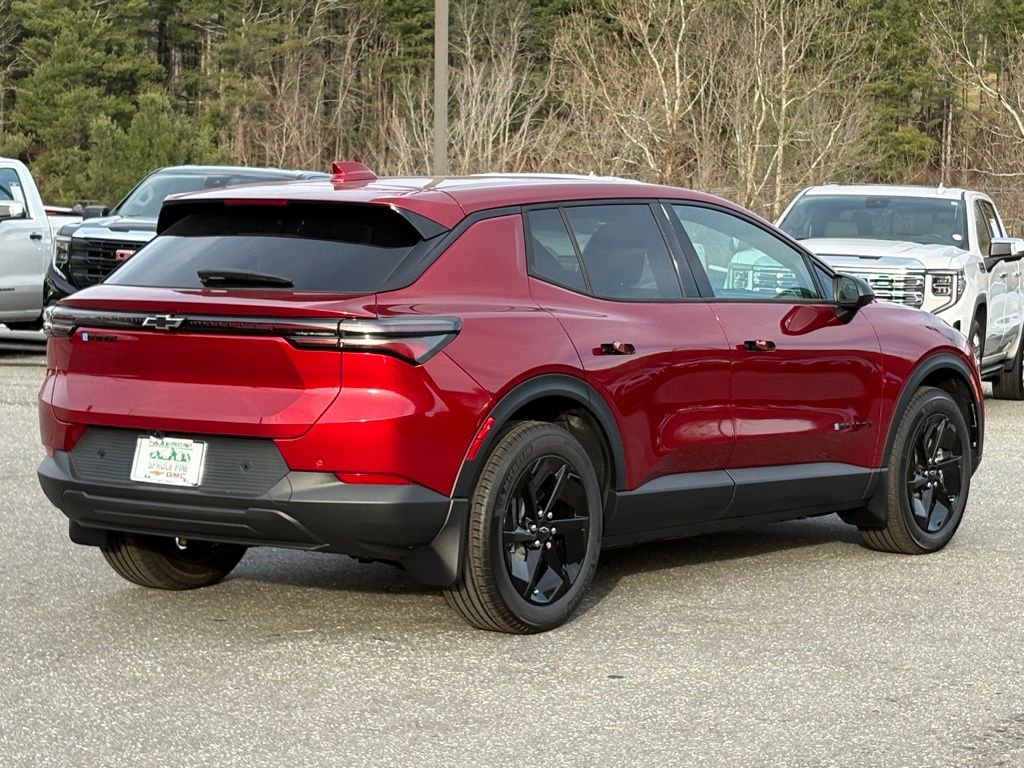 New 2026 Chevrolet Equinox EV LT w/ Midnight Package image 18