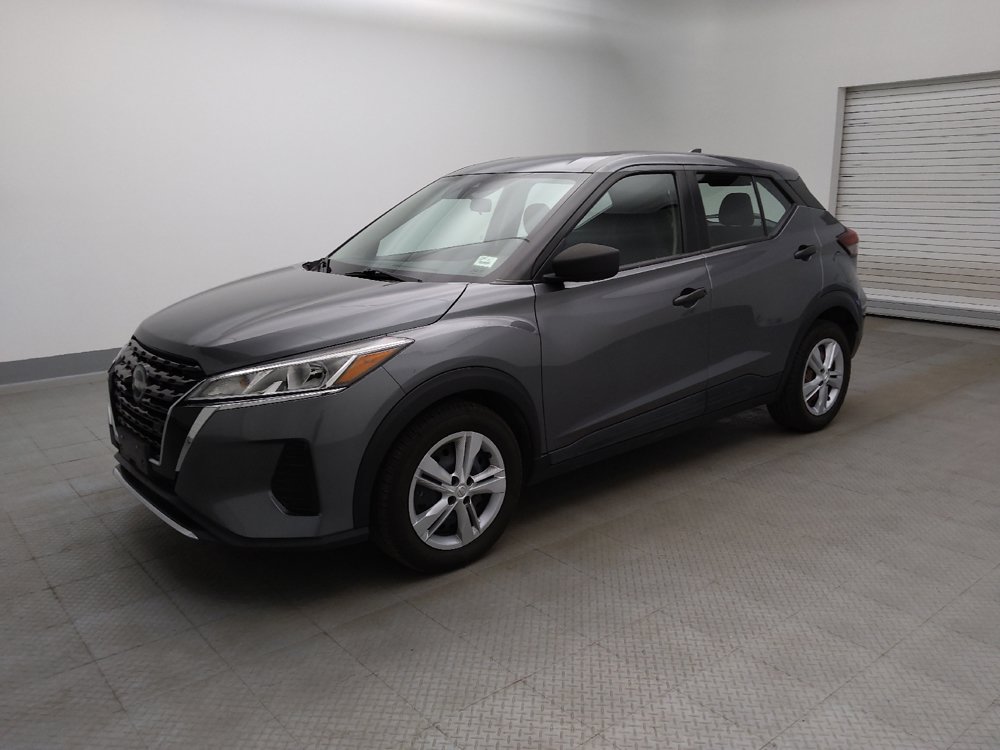 Used 2023 Nissan Kicks S FWD image 2
