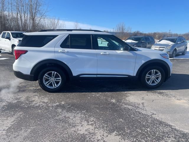 Used 2021 Ford Explorer XLT image 11