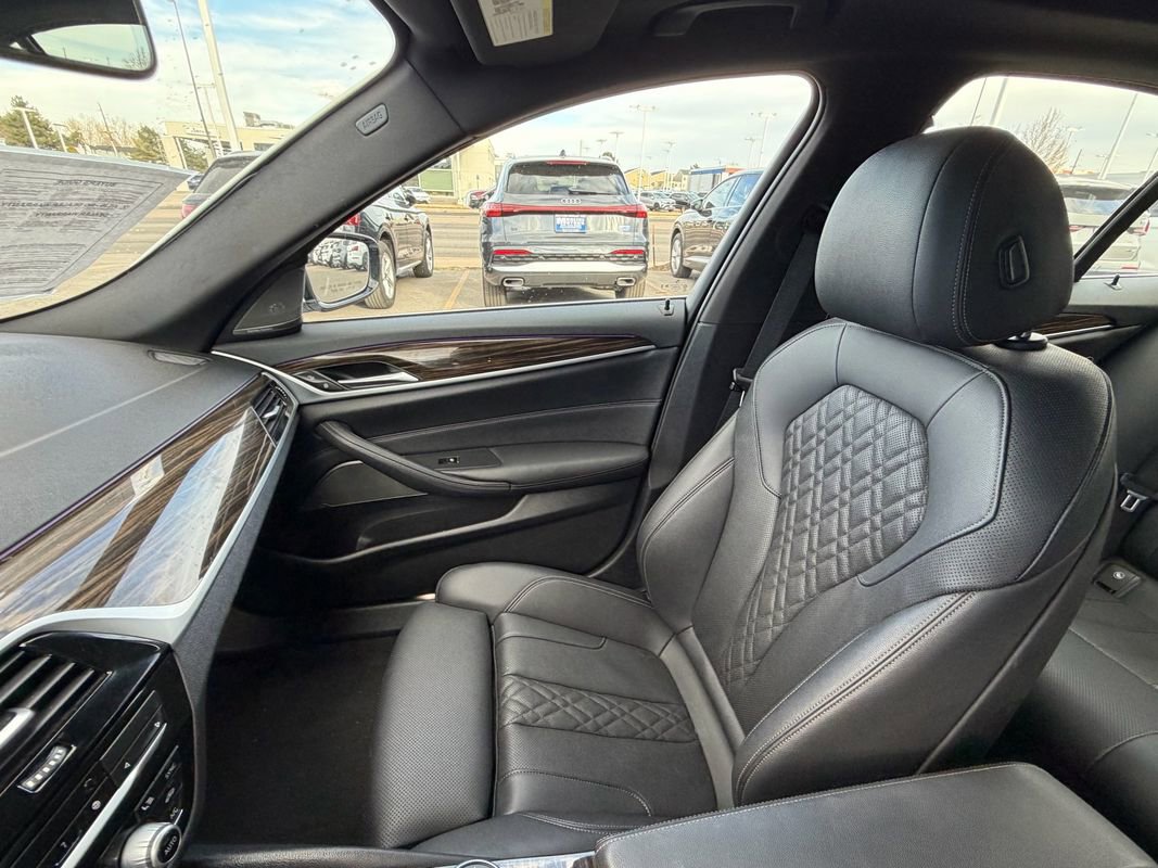 Used 2023 BMW 530e xDrive image 22