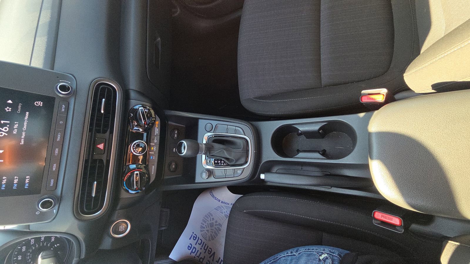 Used 2023 Hyundai Kona SEL image 27