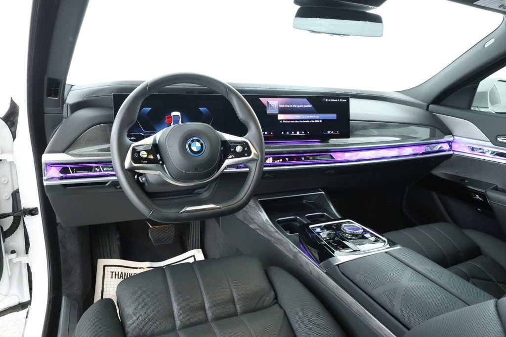 Used 2024 BMW i7 eDrive50 image 10