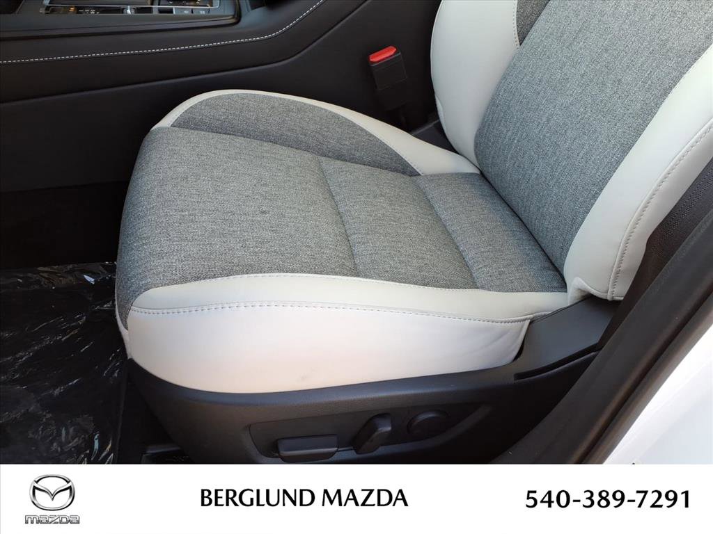 New 2026 MAZDA CX-30 Aire Edition image 14