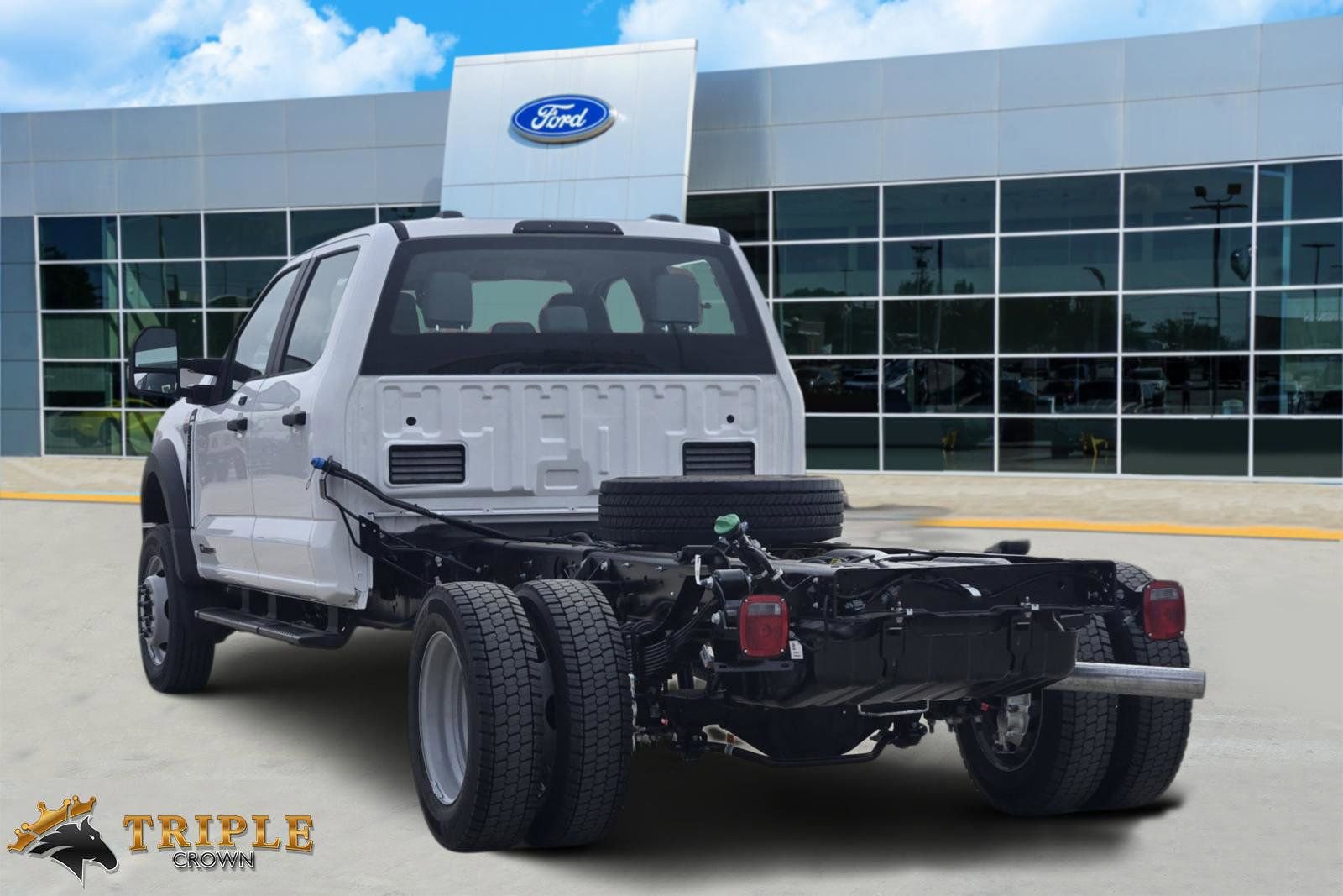 New 2026 Ford F550 4x4 Crew Cab Super Duty image 4
