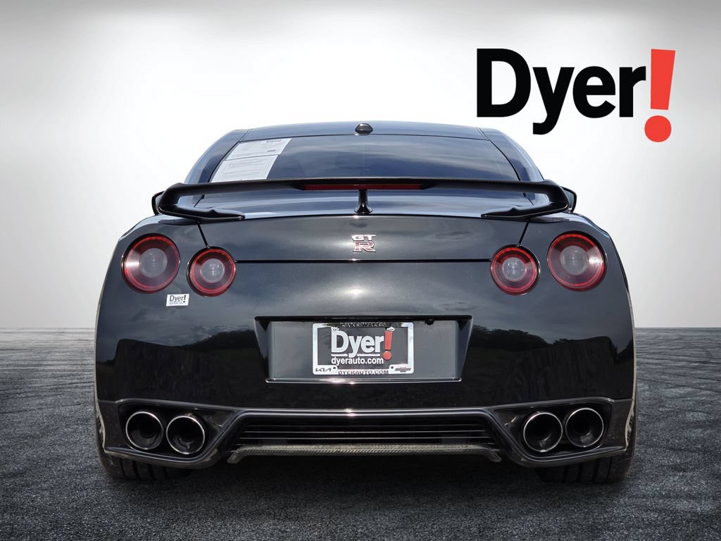 Used 2015 Nissan GT-R Black Edition AWD/4WD image 5