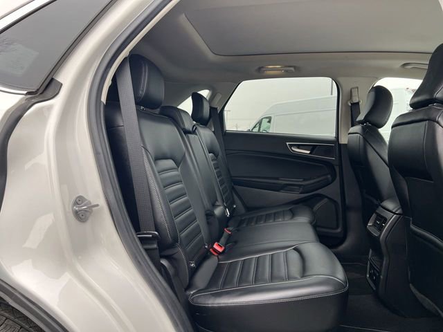 Used 2022 Ford Edge SEL w/ Convenience Package image 18