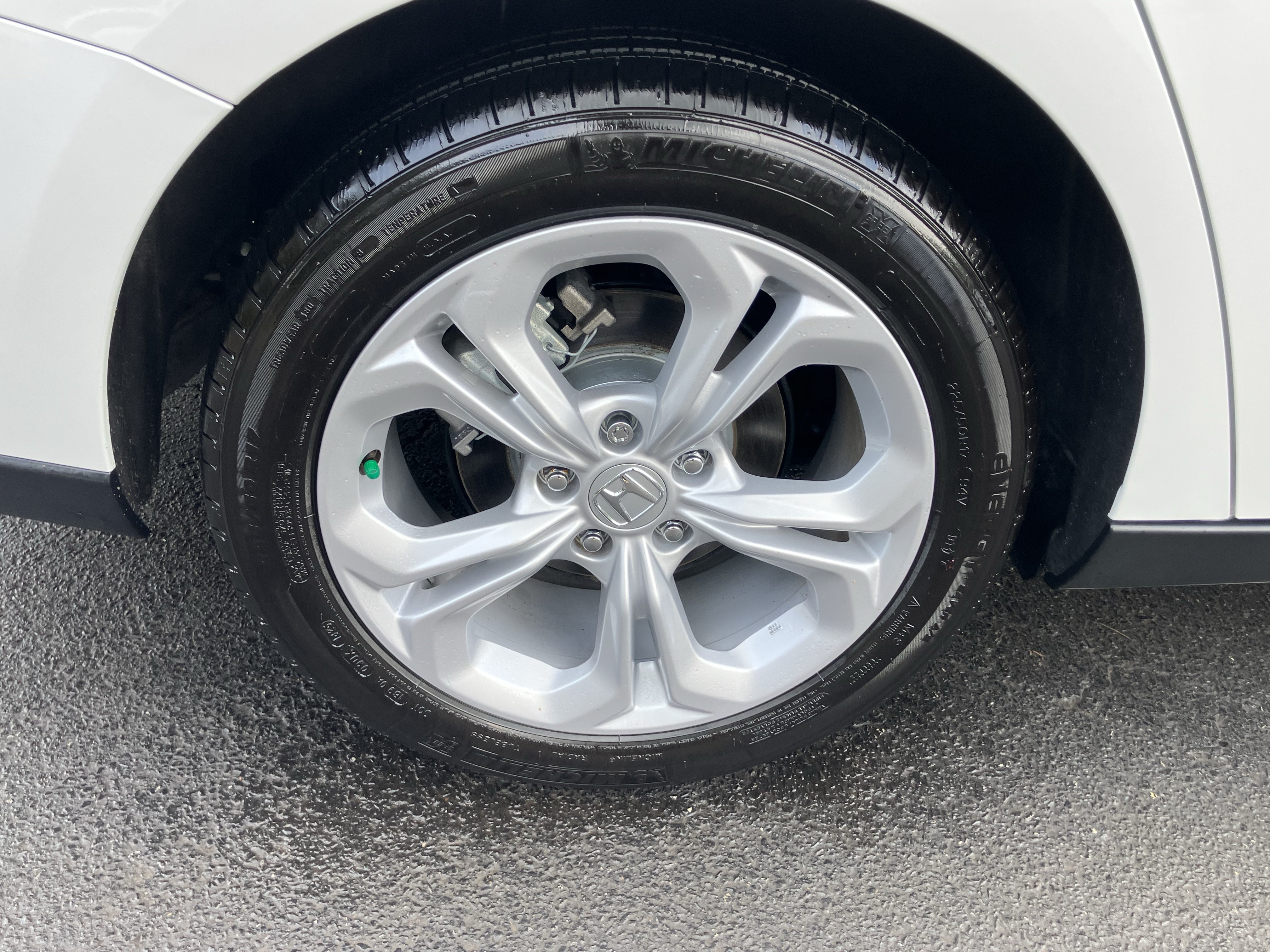 Certified 2025 Honda Accord LX image 13