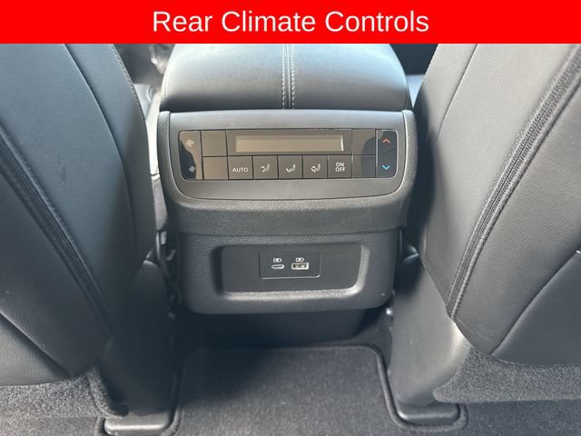 Used 2025 Nissan Pathfinder SL FWD image 21