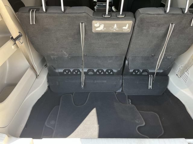 Used 2020 Chrysler Pacifica Touring w/ Advanced Safetytec Group FWD image 19