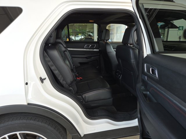 Used 2018 Ford Explorer Sport AWD/4WD image 59