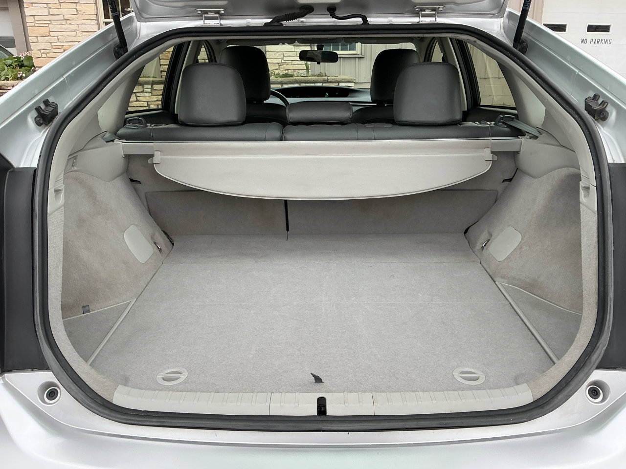 Used 2015 Toyota Prius Two image 11