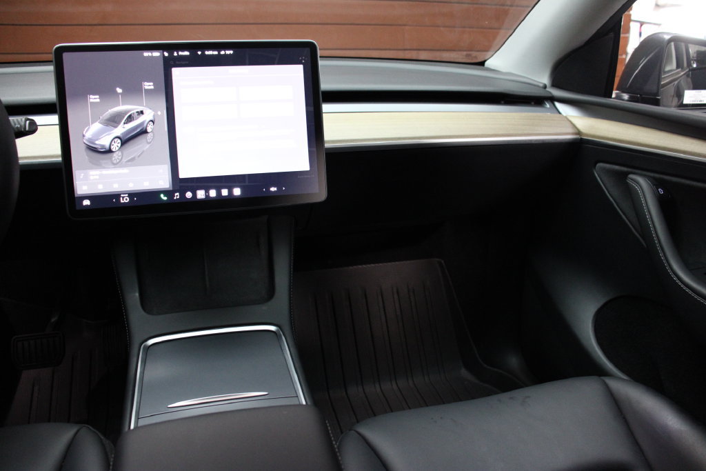 Used 2023 Tesla Model Y Long Range AWD/4WD image 13