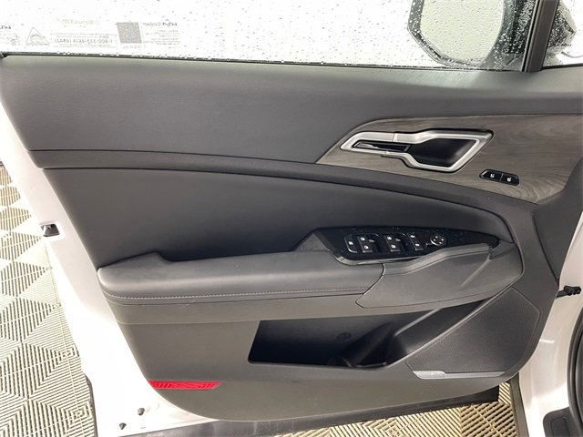 Certified 2025 Kia Sportage X-Pro Prestige image 16
