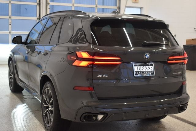 New 2026 BMW X5 xDrive40i w/ M Sport Package AWD/4WD image 10