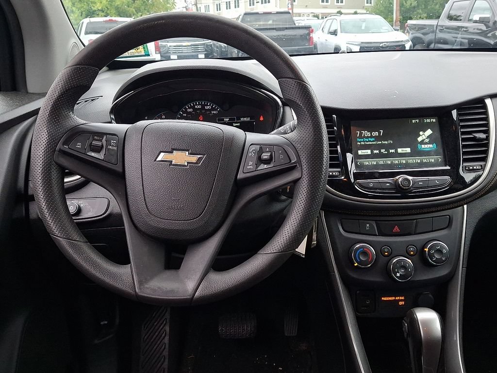 Used 2017 Chevrolet Trax LT FWD image 11