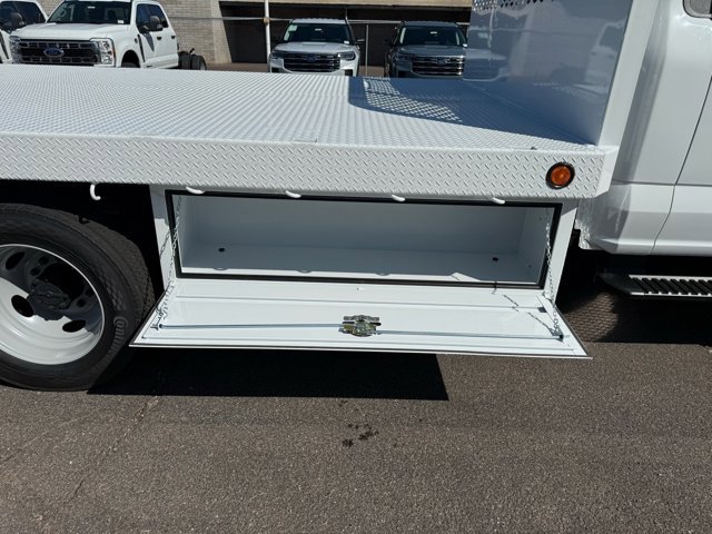New 2025 Ford F550 2WD Regular Cab Super Duty image 7