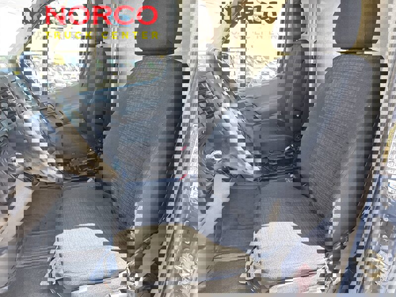 Used 2018 Mercedes-Benz Sprinter 2500 image 21