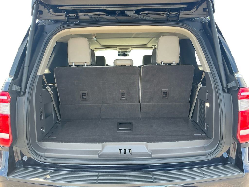 Certified 2021 Ford Expedition XLT RWD image 24