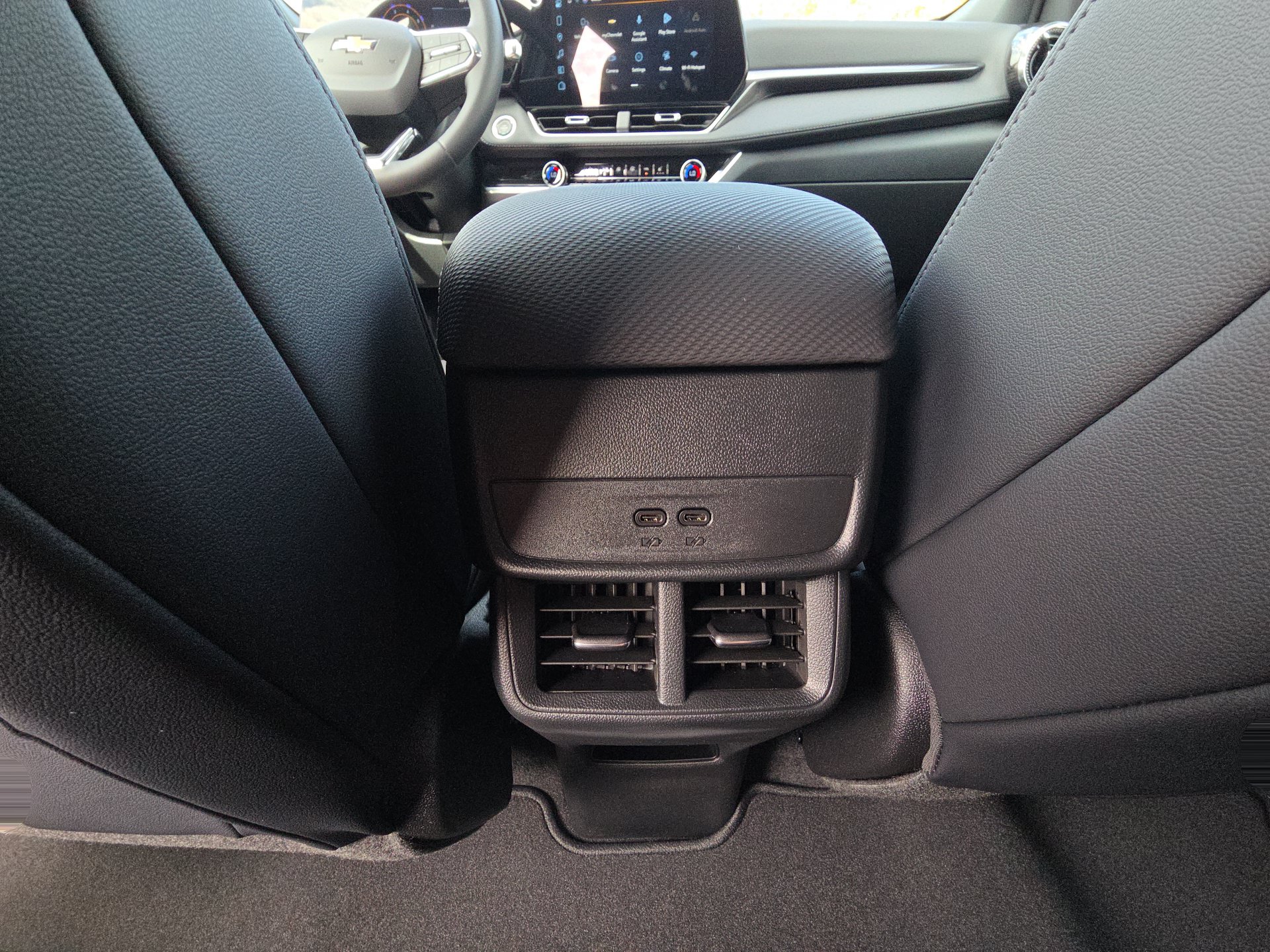 New 2027 Chevrolet Equinox LT w/ Convenience Package II AWD/4WD image 30