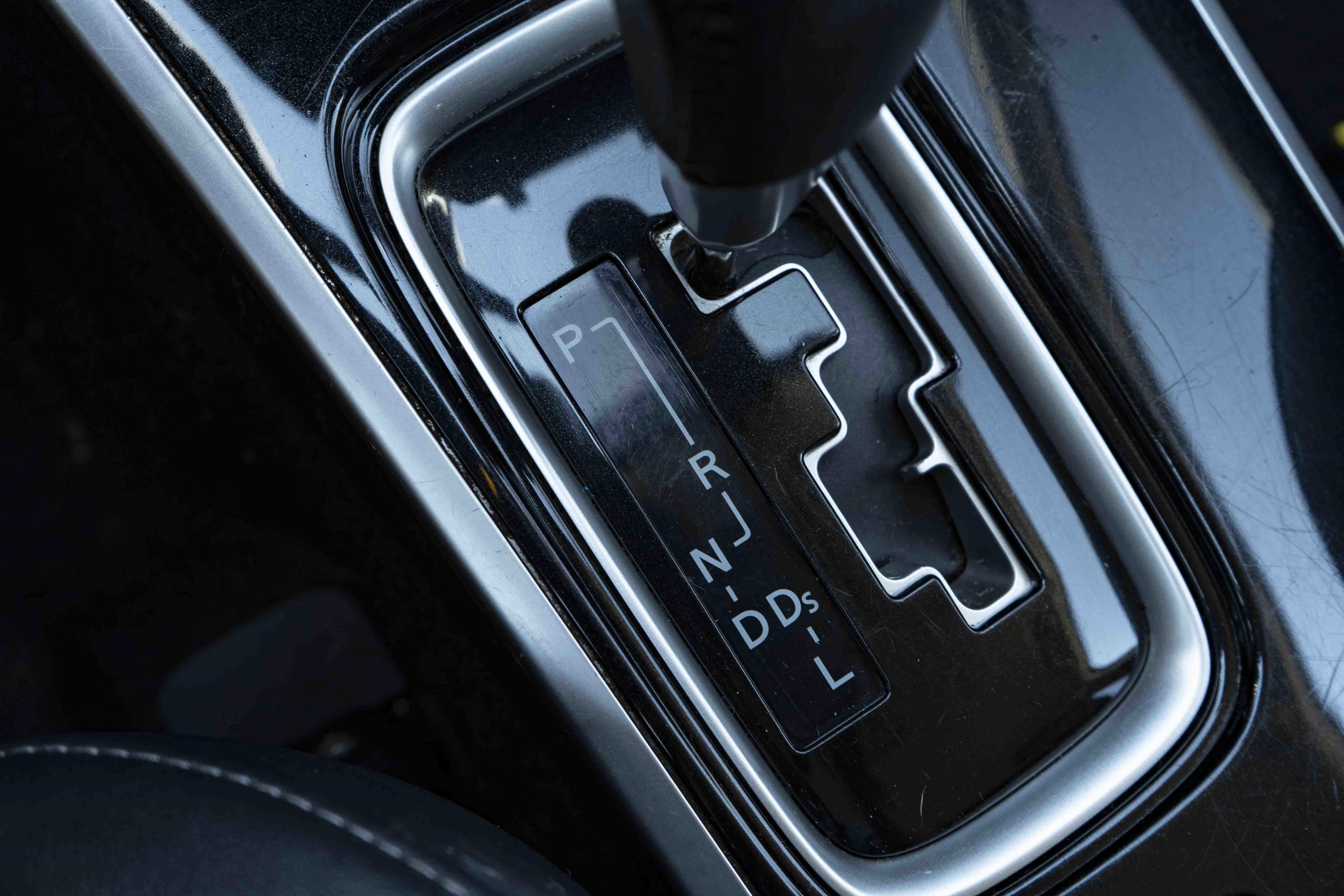 Used 2020 Mitsubishi Outlander SEL FWD image 30