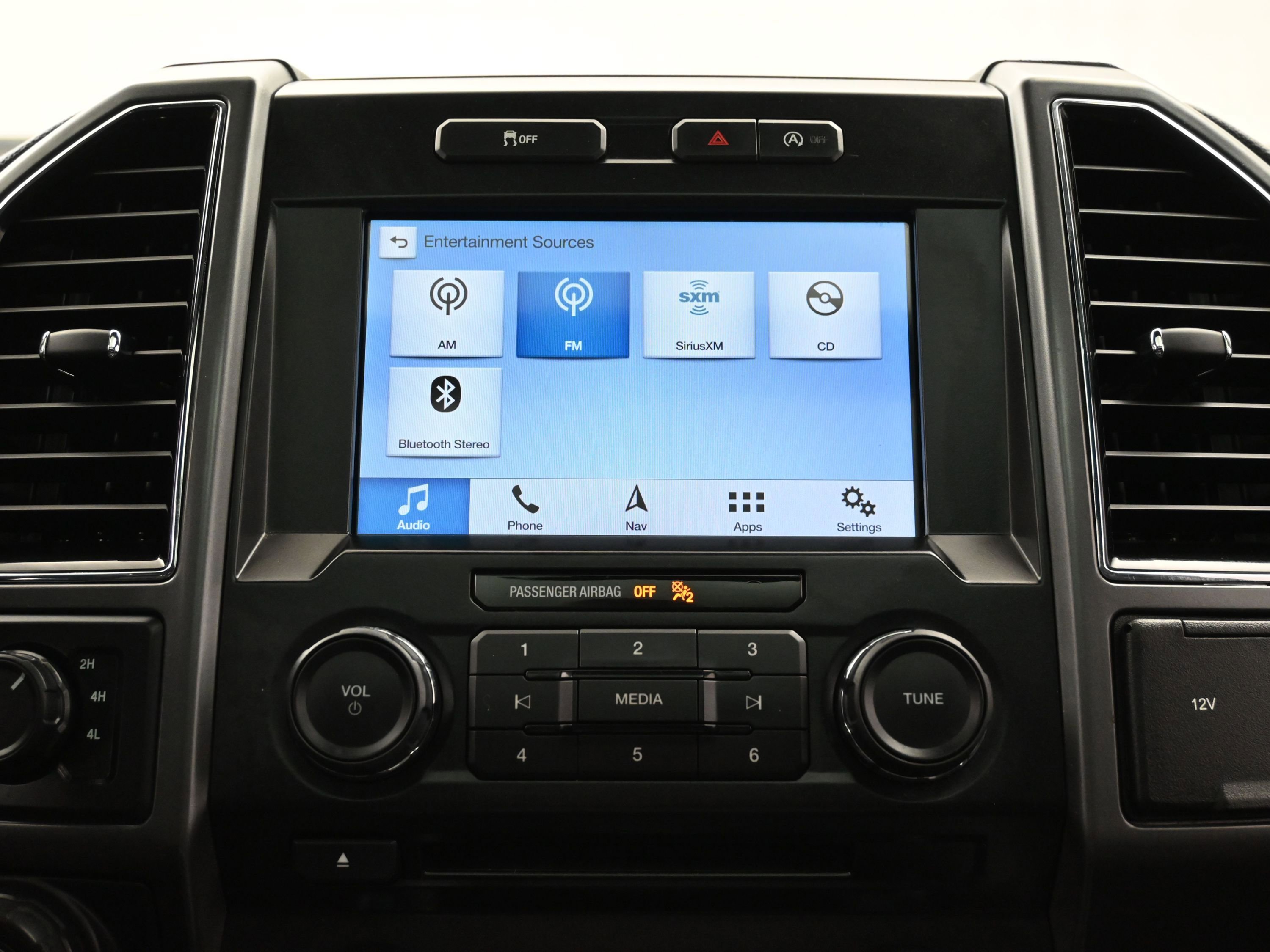 Used 2018 Ford F150 XLT w/ Equipment Group 302A Luxury image 33