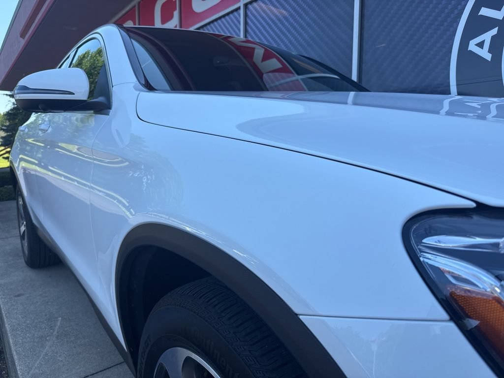 Used 2023 Mercedes-Benz GLC 300 4MATIC Coupe image 2