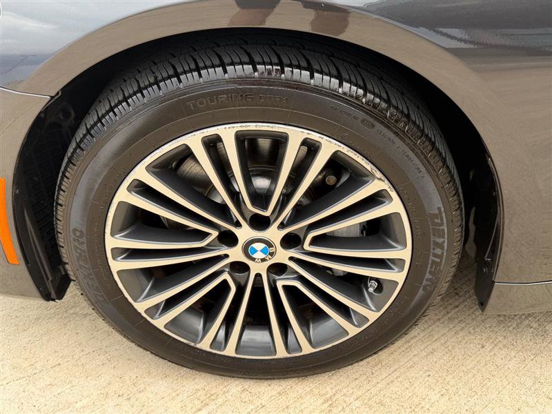 Used 2018 BMW 530i image 22
