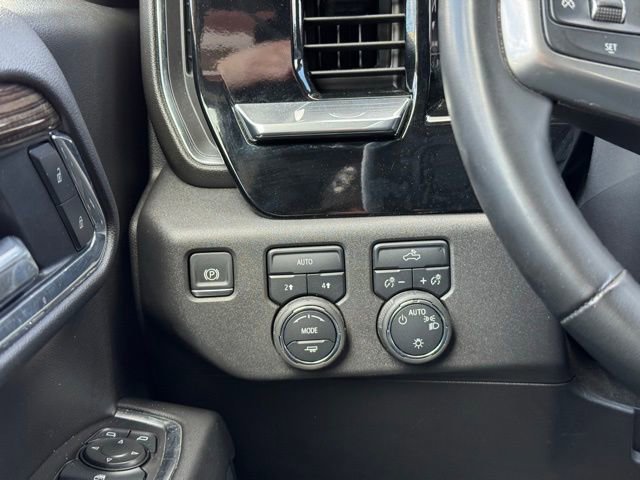 Certified 2025 Chevrolet Silverado 1500 LT AWD/4WD image 32