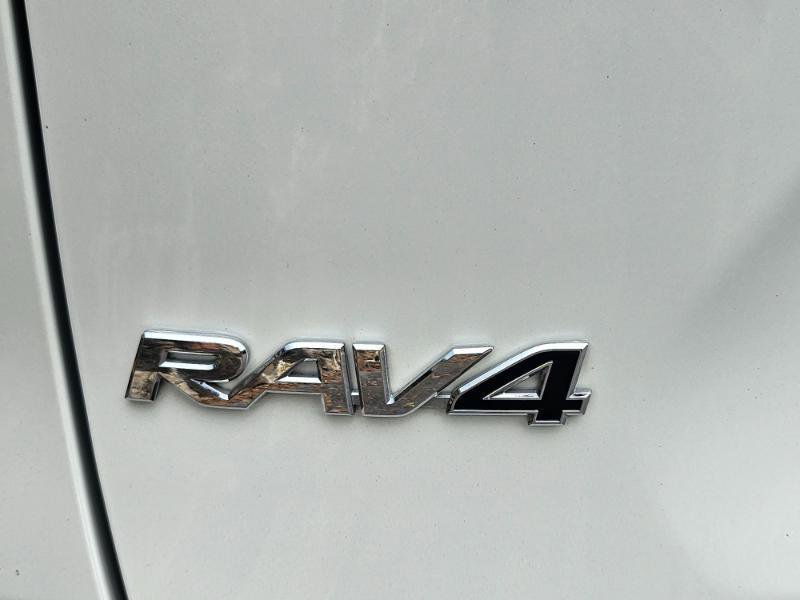 Used 2023 Toyota RAV4 Limited AWD/4WD image 31