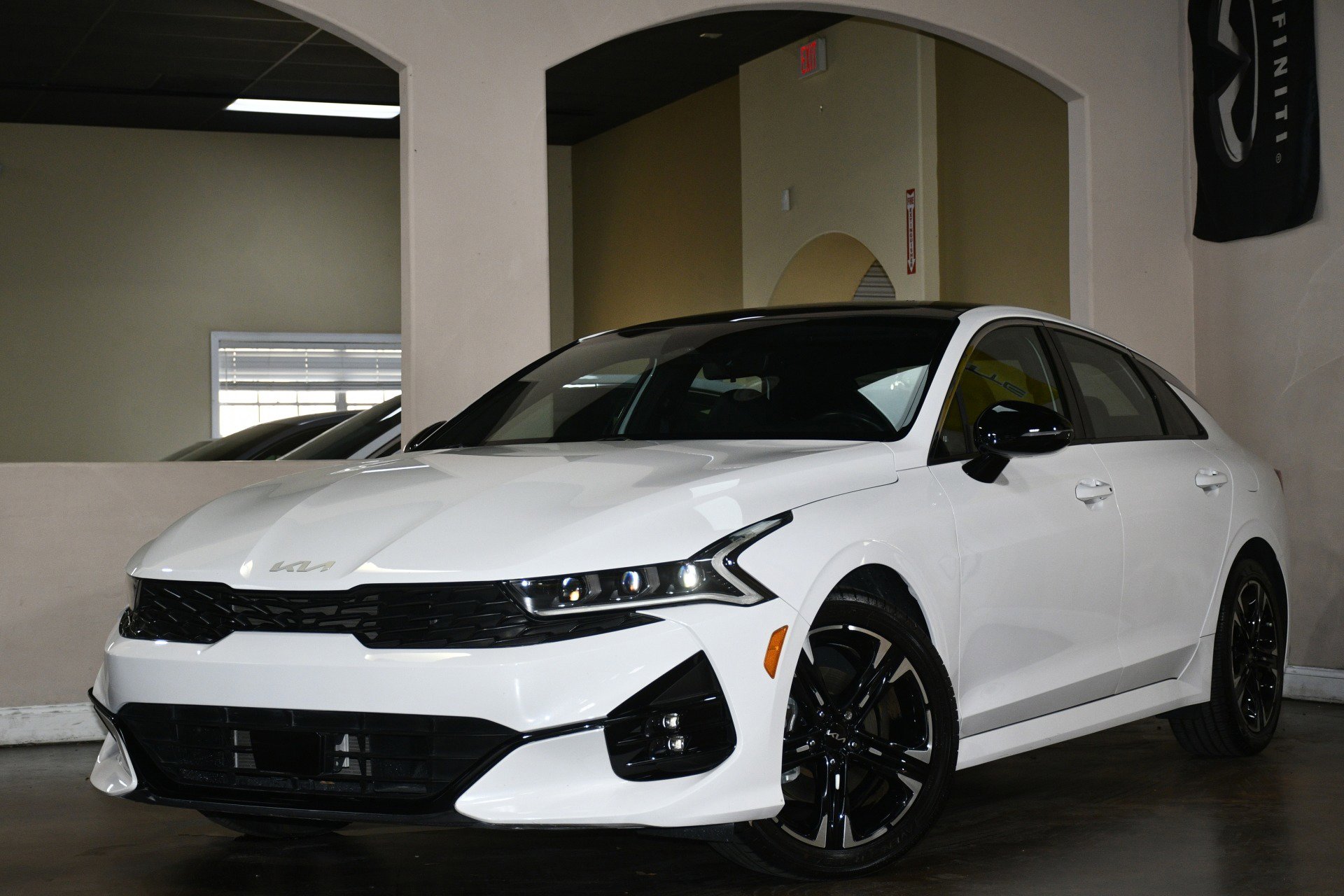 Used 2022 Kia K5 GT-Line w/ GT-Line FWD Premium Package image 4