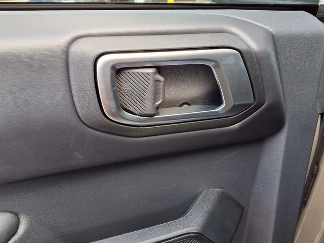 New 2026 Ford Bronco Badlands w/ Sasquatch Package image 9