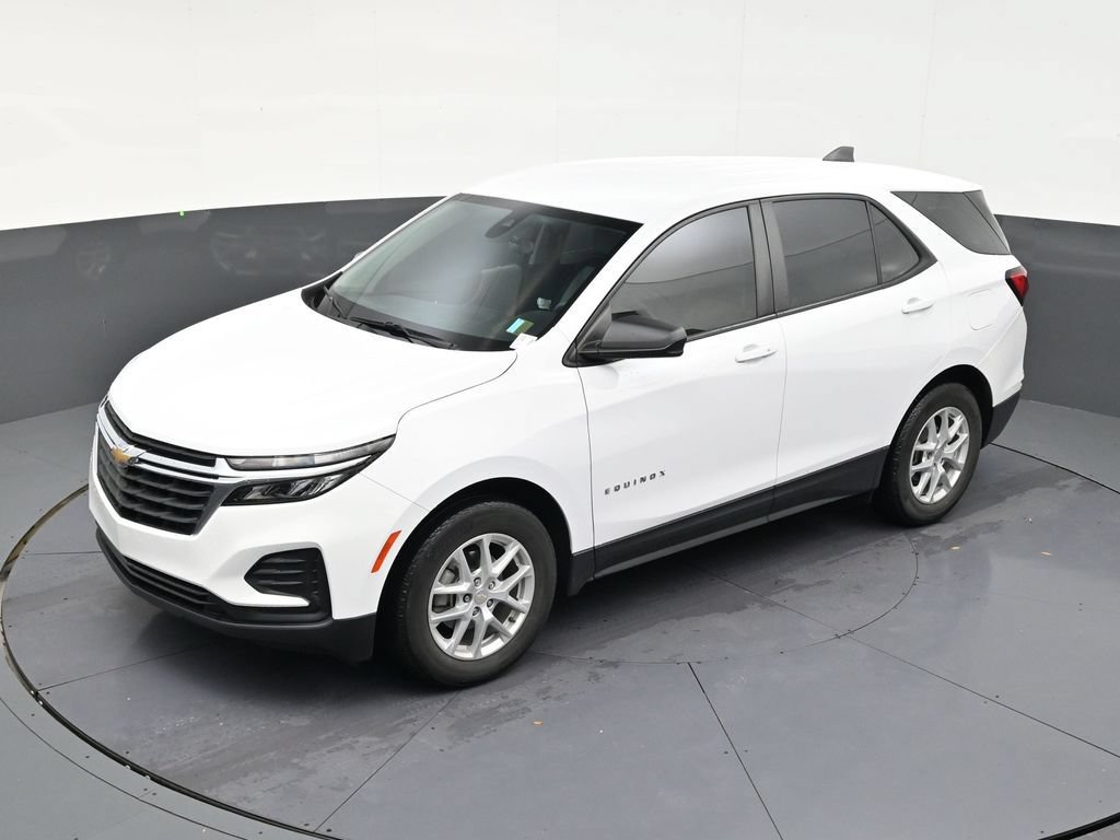 Used 2023 Chevrolet Equinox LS FWD image 12