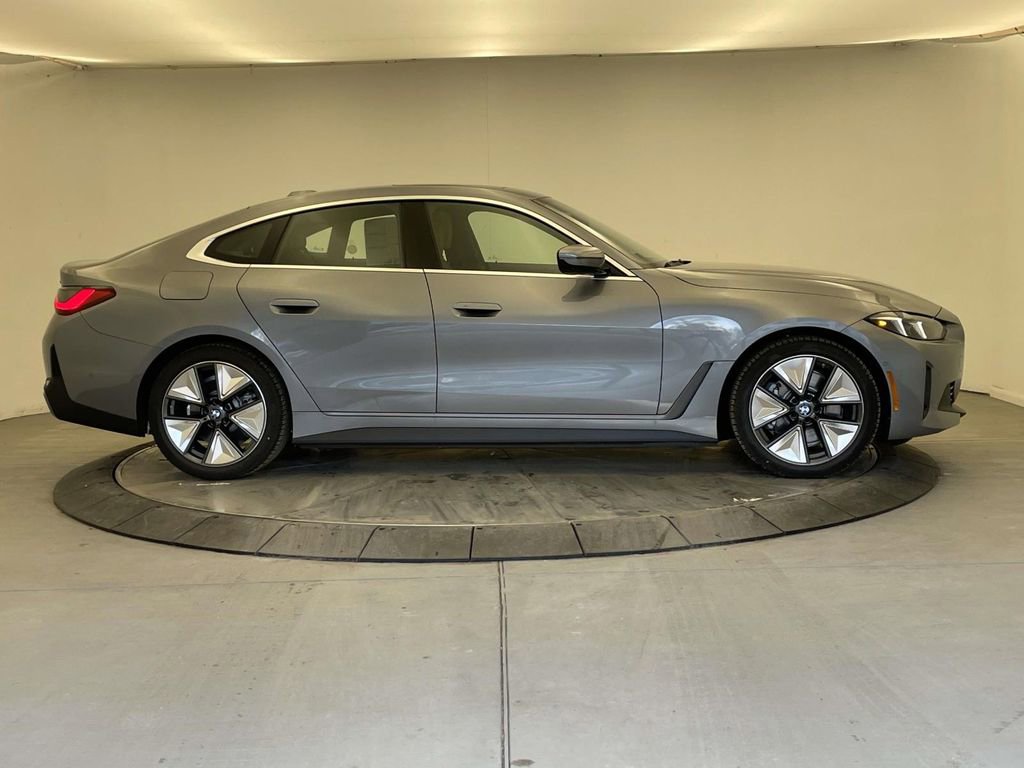 New 2026 BMW i4 xDrive40i AWD/4WD image 6