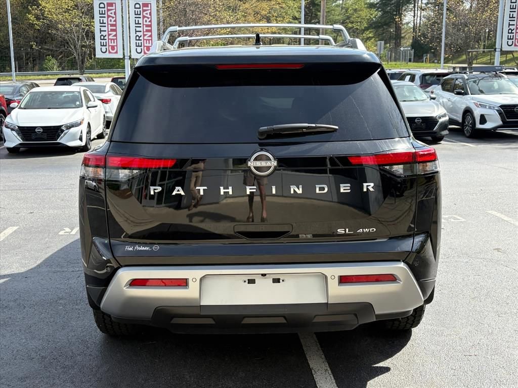 Certified 2024 Nissan Pathfinder SL image 4