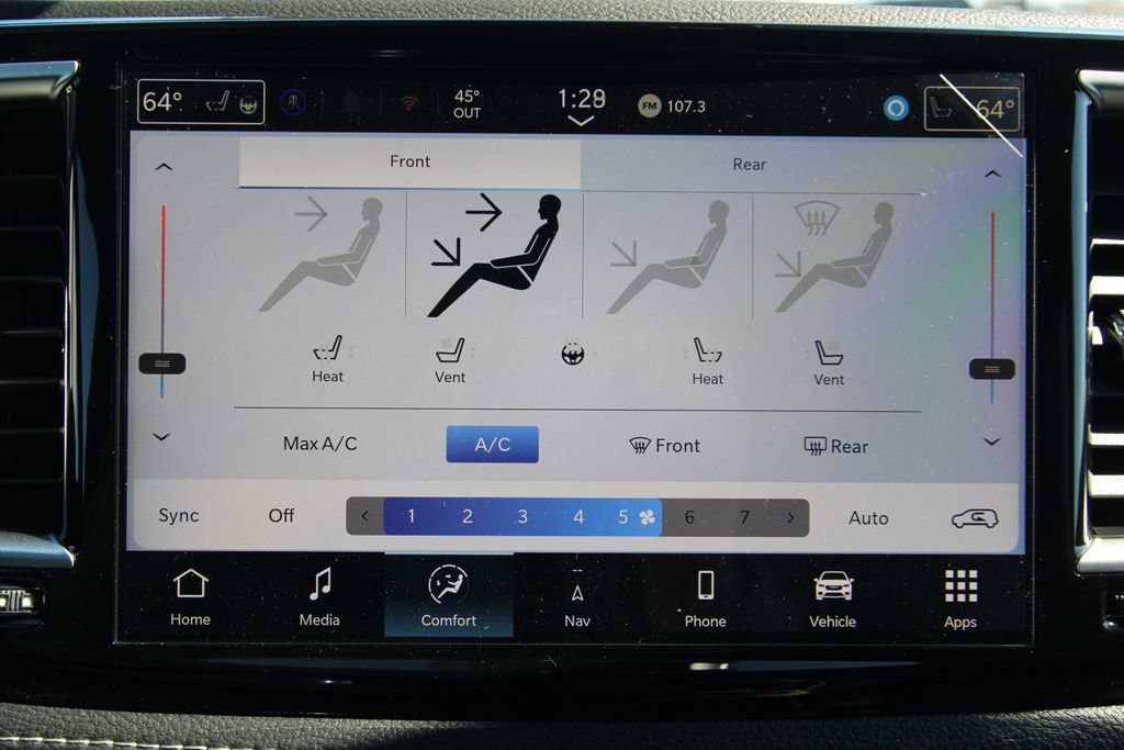 New 2026 Chrysler Pacifica Limited image 31