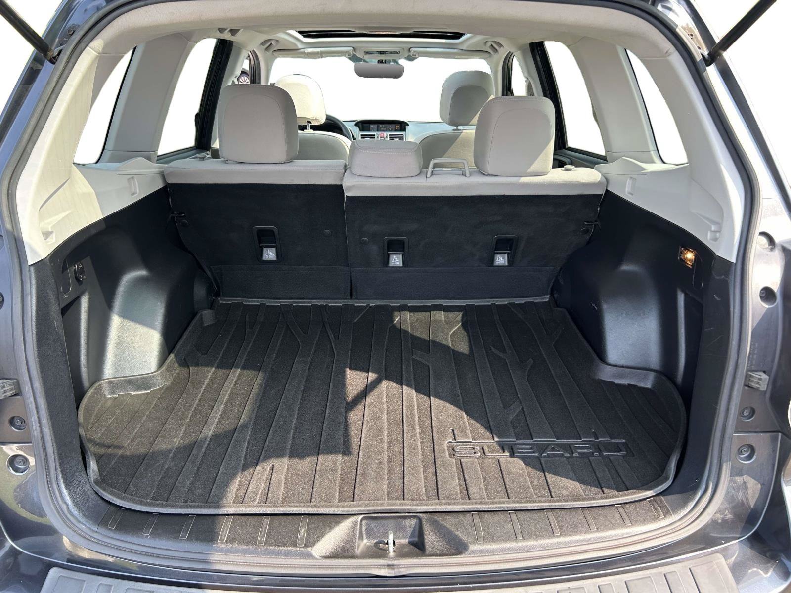 Used 2017 Subaru Forester 2.5i Premium w/ All-Weather Package AWD/4WD image 9