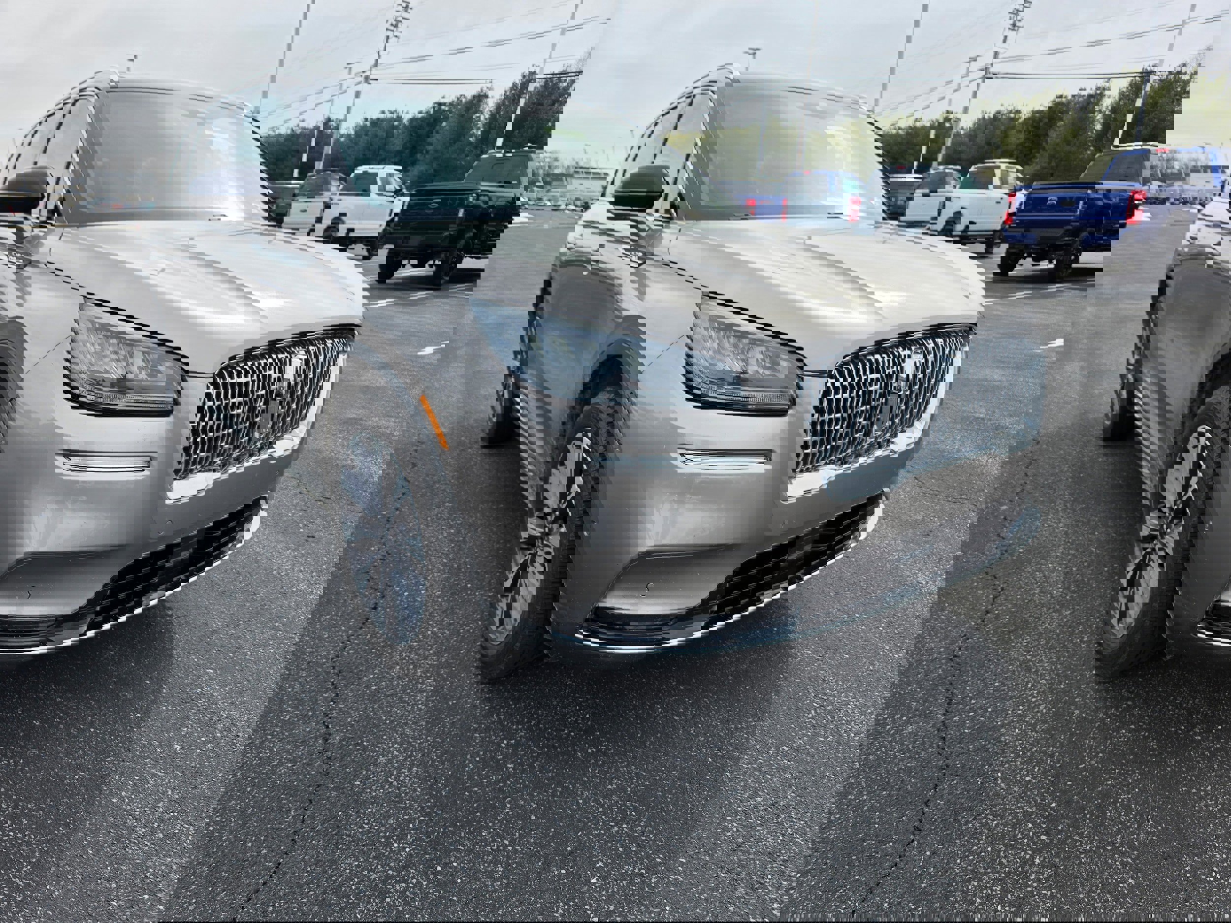 Used 2020 Lincoln Corsair Reserve w/ Equipment Group 201A image 7