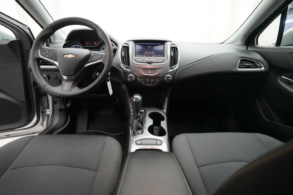 Used 2019 Chevrolet Cruze LS w/ LS Convenience Package FWD image 15