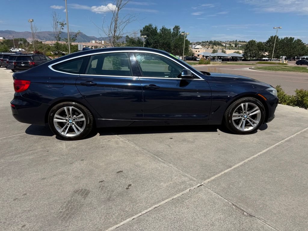 Used 2017 BMW 330i Gran Turismo xDrive AWD/4WD image 9