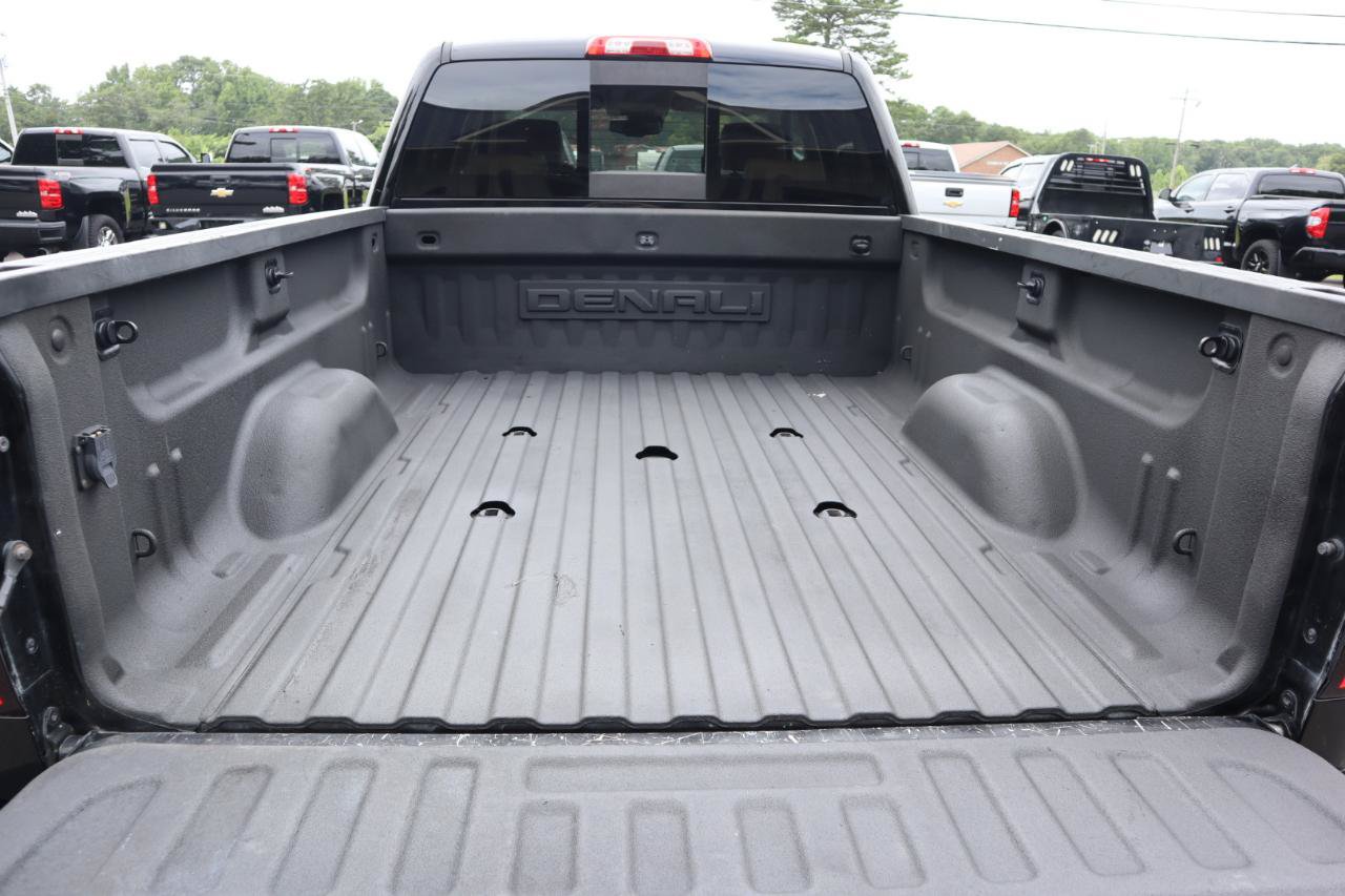 Used 2018 GMC Sierra 3500 Denali w/ Duramax Plus Package AWD/4WD image 9