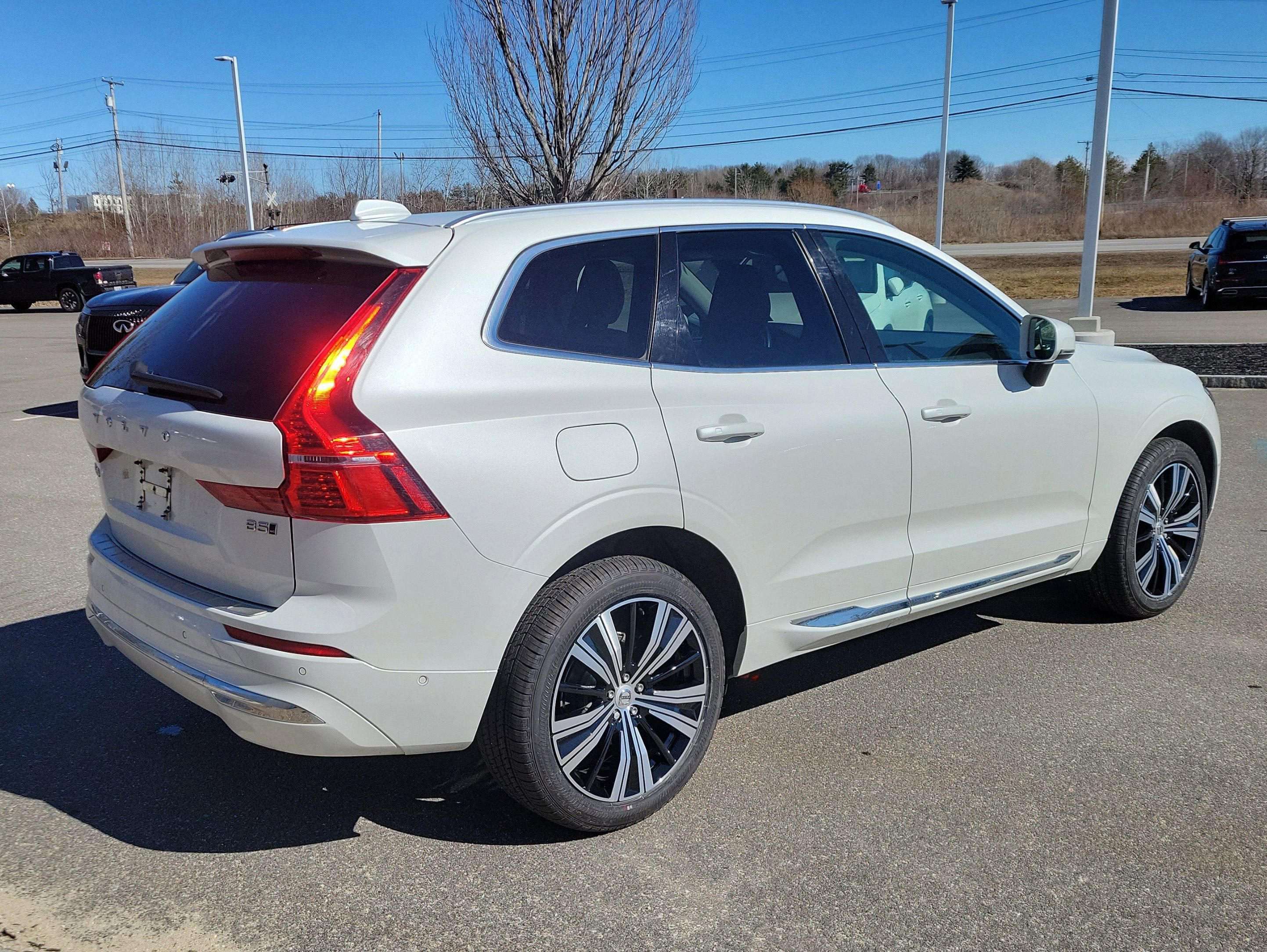 Used 2023 Volvo XC60 B5 Plus w/ Climate Package AWD/4WD image 7