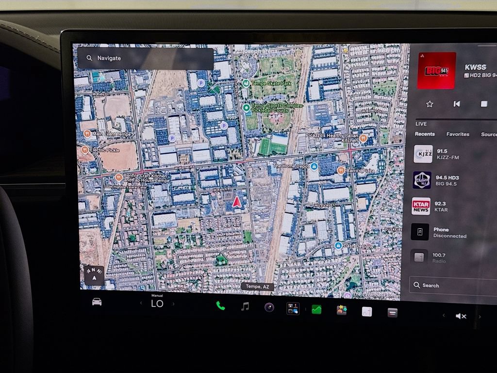Used 2023 Tesla Model X AWD/4WD image 35