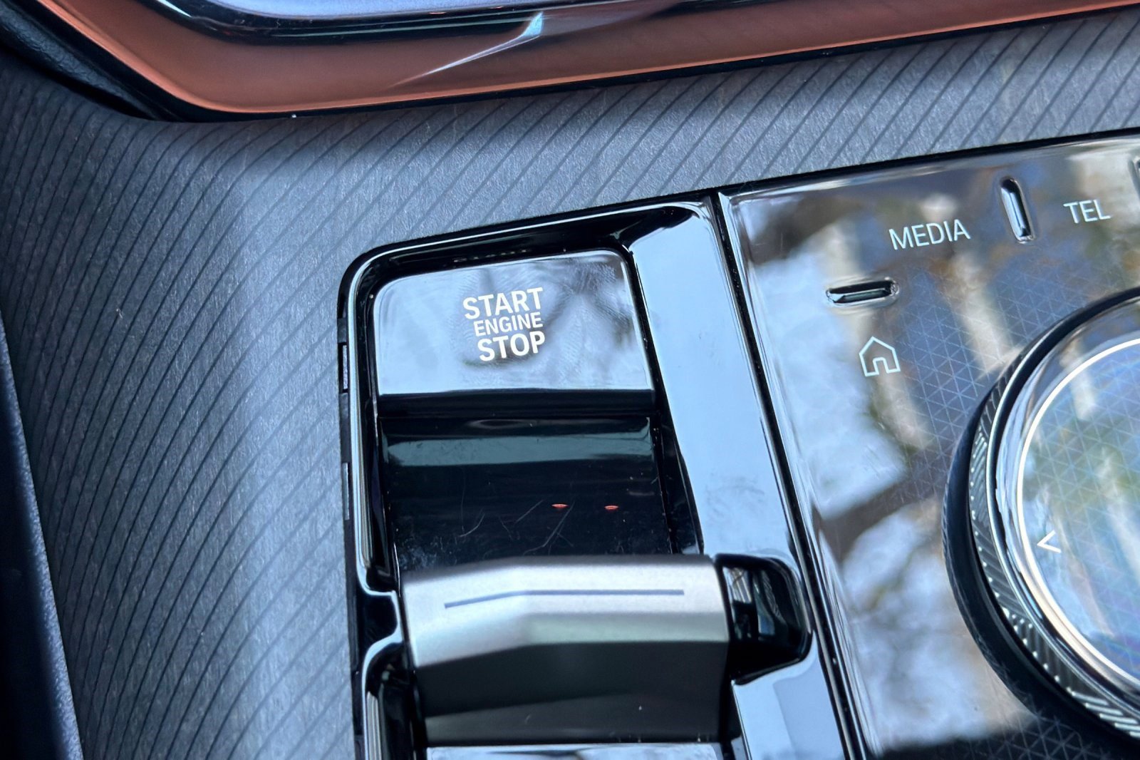 Used 2025 BMW X3 xDrive30i w/ Premium Package image 29