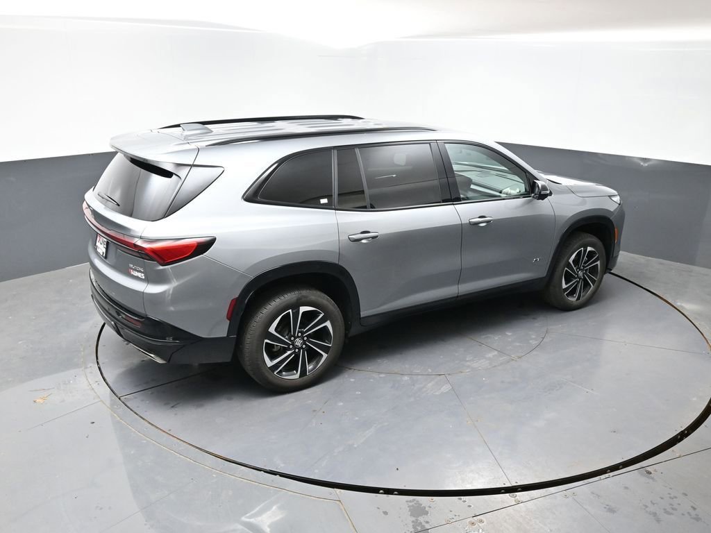 Used 2025 Buick Enclave Sport Touring AWD/4WD image 44
