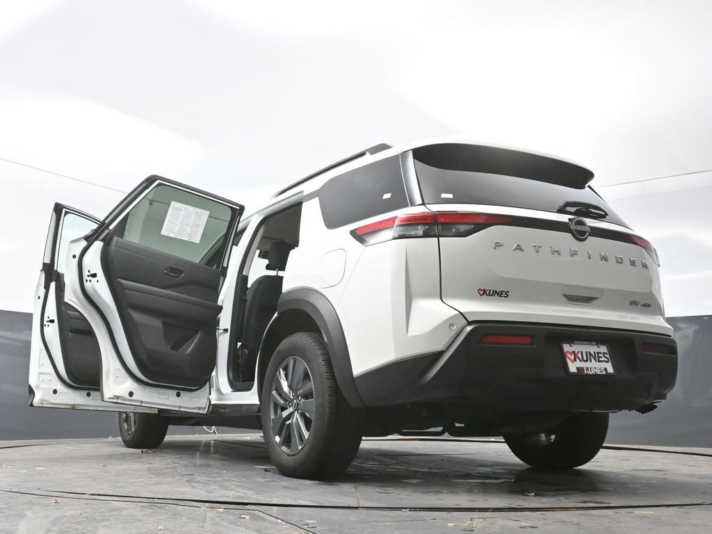 Used 2024 Nissan Pathfinder SV image 75